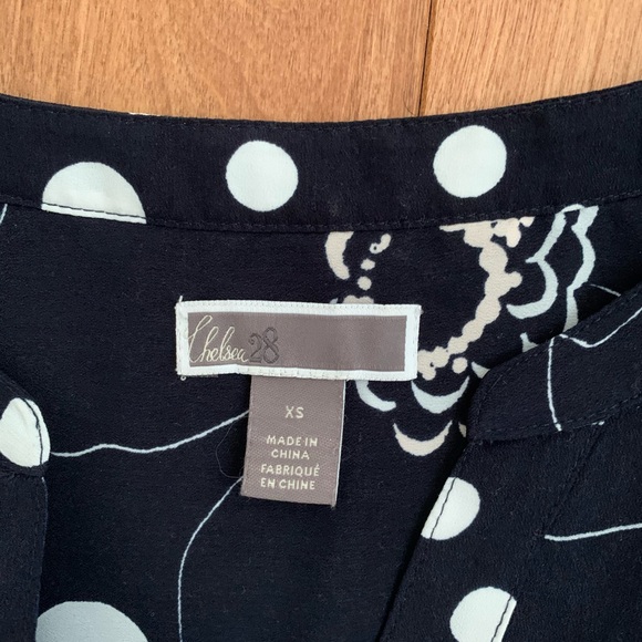 Blouse - Picture 2 of 2